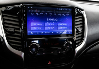 Подержанный автомобиль Mitsubishi L200 2022 года (17 фото)