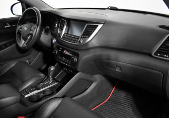 Подержанный автомобиль Hyundai Tucson 2017 года (12 фото)