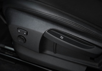 Подержанный автомобиль BMW X1 2018 года (27 фото)