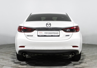 Подержанный автомобиль Mazda 6 Sedan 2016 года (6 фото)