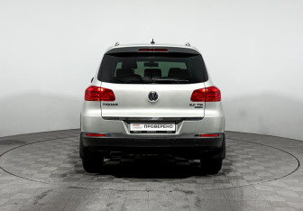 Подержанный автомобиль Volkswagen Tiguan 2013 года (6 фото)