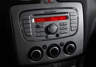 Подержанный автомобиль Ford Focus Sedan 2008 года (11 фото)