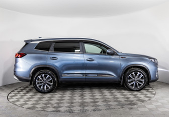Подержанный автомобиль Chery Tiggo 8 Pro 2021 года (4 фото)