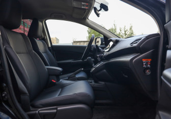 Подержанный автомобиль Honda CR-V 2013 года (23 фото)