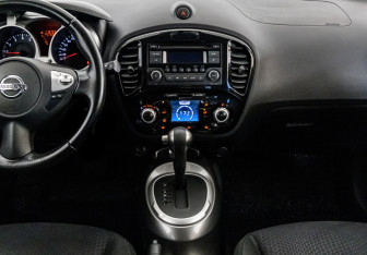 Подержанный автомобиль Nissan Juke 2013 года (14 фото)