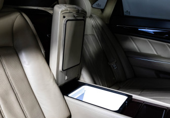 Подержанный автомобиль Hyundai Equus 2012 года (36 фото)