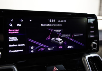 Подержанный автомобиль Kia Sorento 2022 года (16 фото)