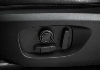 Подержанный автомобиль Land Rover Discovery Sport 2017 года (17 фото)