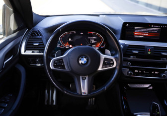 Подержанный автомобиль BMW X4 2021 года (8 фото)