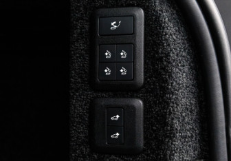 Подержанный автомобиль Land Rover Range Rover 2019 года (24 фото)