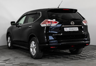 Подержанный автомобиль Nissan X-Trail 2016 года (7 фото)