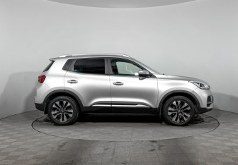 Подержанный автомобиль Chery Tiggo 4 2021 года (4 фото)
