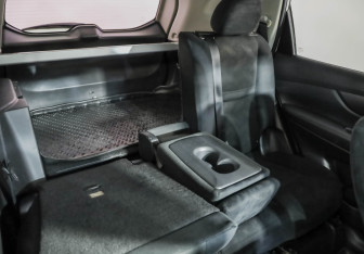 Подержанный автомобиль Nissan X-Trail 2016 года (25 фото)