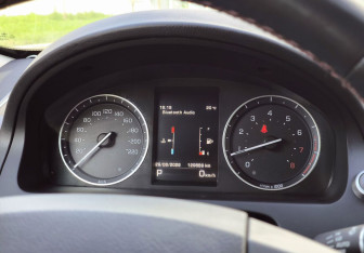 Подержанный автомобиль Land Rover Freelander 2014 года (22 фото)