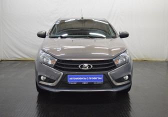 Подержанный автомобиль LADA (ВАЗ) Vesta Sedan 2019 года (2 фото)
