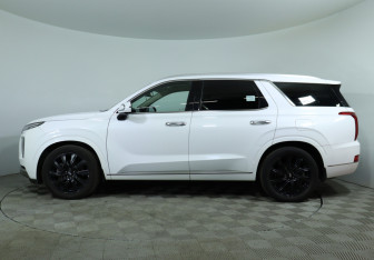 Подержанный автомобиль Hyundai Palisade 2022 года (9 фото)