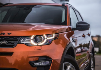 Подержанный автомобиль Land Rover Discovery Sport 2017 года (35 фото)