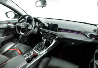 Подержанный автомобиль Kaiyi E5 2023 года (9 фото)