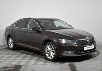 Подержанный автомобиль Skoda Superb Liftback 2018 года (3 фото)