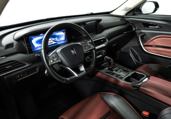 Подержанный автомобиль FAW Bestune T77 2022 года (11 фото)