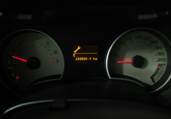 Подержанный автомобиль Ford Explorer 2008 года (12 фото)