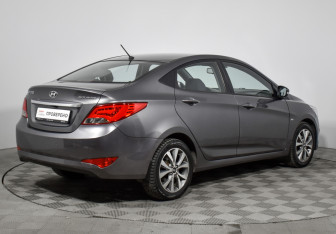 Подержанный автомобиль Hyundai Solaris Sedan 2014 года (5 фото)