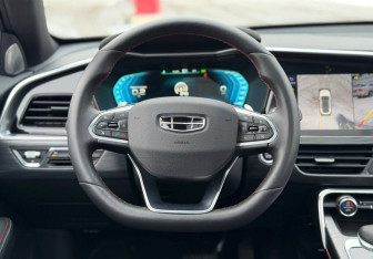 Подержанный автомобиль Geely Tugella 2023 года (17 фото)