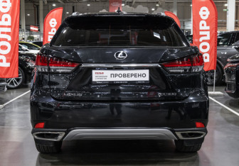 Подержанный автомобиль Lexus RX 2020 года (9 фото)