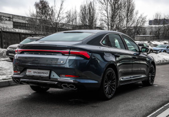 Подержанный автомобиль Geely Preface 2024 года (5 фото)