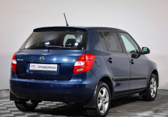 Подержанный автомобиль Skoda Fabia Hatchback 2013 года (5 фото)
