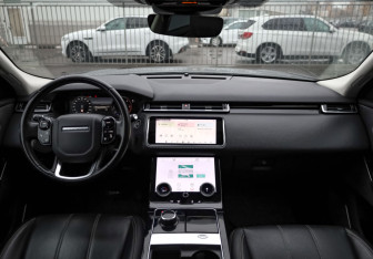 Подержанный автомобиль Land Rover Range Rover Velar 2018 года (11 фото)