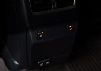 Подержанный автомобиль Lexus RX 2021 года (25 фото)