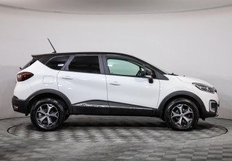 Подержанный автомобиль Renault Kaptur 2021 года (4 фото)