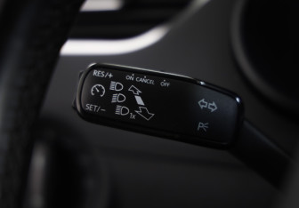 Подержанный автомобиль Skoda Octavia Liftback 2020 года (11 фото)