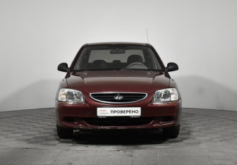 Подержанный автомобиль Hyundai Accent Sedan 2003 года (2 фото)
