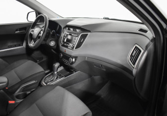 Подержанный автомобиль Hyundai Creta 2017 года (12 фото)