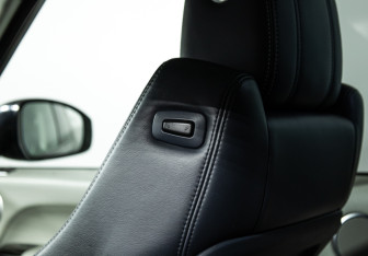 Подержанный автомобиль Land Rover Range Rover 2014 года (30 фото)