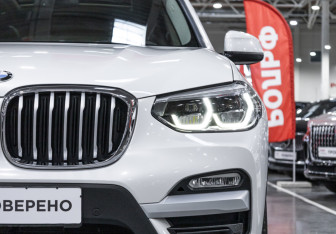 Подержанный автомобиль BMW X3 2018 года (6 фото)