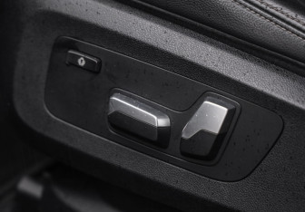 Подержанный автомобиль BMW X5 2019 года (30 фото)
