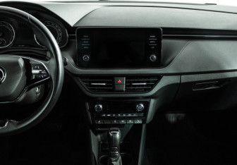 Подержанный автомобиль Skoda Rapid Liftback 2020 года (14 фото)