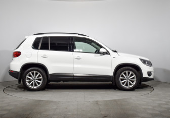 Подержанный автомобиль Volkswagen Tiguan 2015 года (4 фото)