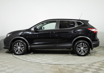 Подержанный автомобиль Nissan Qashqai 2016 года (8 фото)
