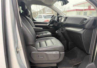 Подержанный автомобиль Citroen SpaceTourer 2018 года (23 фото)