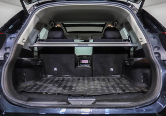 Подержанный автомобиль Nissan X-Trail 2020 года (32 фото)