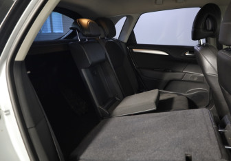 Подержанный автомобиль Citroen C4 Hatchback 2012 года (14 фото)