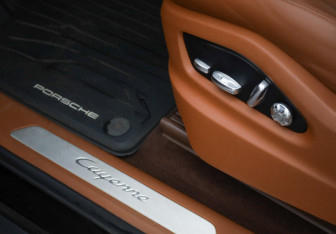 Подержанный автомобиль Porsche Cayenne 2018 года (28 фото)