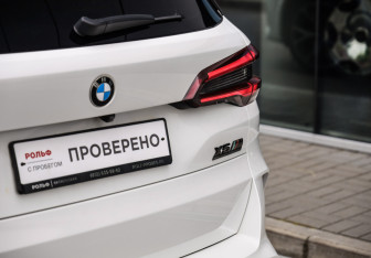 Подержанный автомобиль BMW X5 2021 года (10 фото)