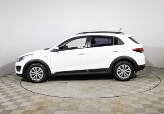 Подержанный автомобиль Kia Rio Hatchback 2018 года (8 фото)