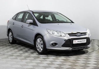 Подержанный автомобиль Ford Focus Sedan 2012 года (3 фото)