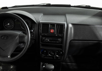 Подержанный автомобиль Hyundai Getz 2009 года (14 фото)